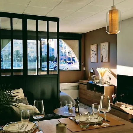 Le Port Cros 10, Superbe En Bord De Mer, Jolie Vue, Parking Prive, Climatisation Apartament Sète