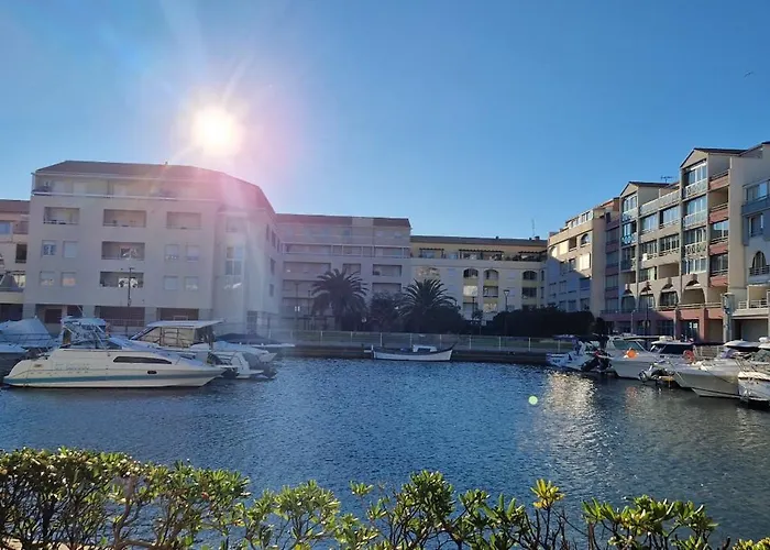Appartement Le Port Cros 10, Superbe En Bord De Mer, Jolie Vue, Parking Prive, Climatisation Sète